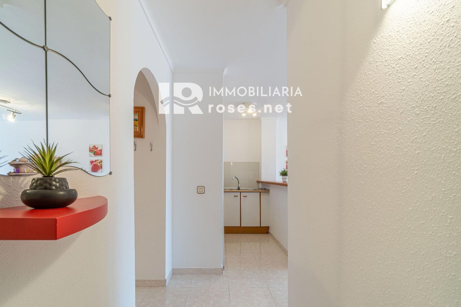 GRAN RESERVA Encantador apartamento a solo 50 metros de la playa, con piscinas, jardines comunitarios y licencia turística - Foto 10