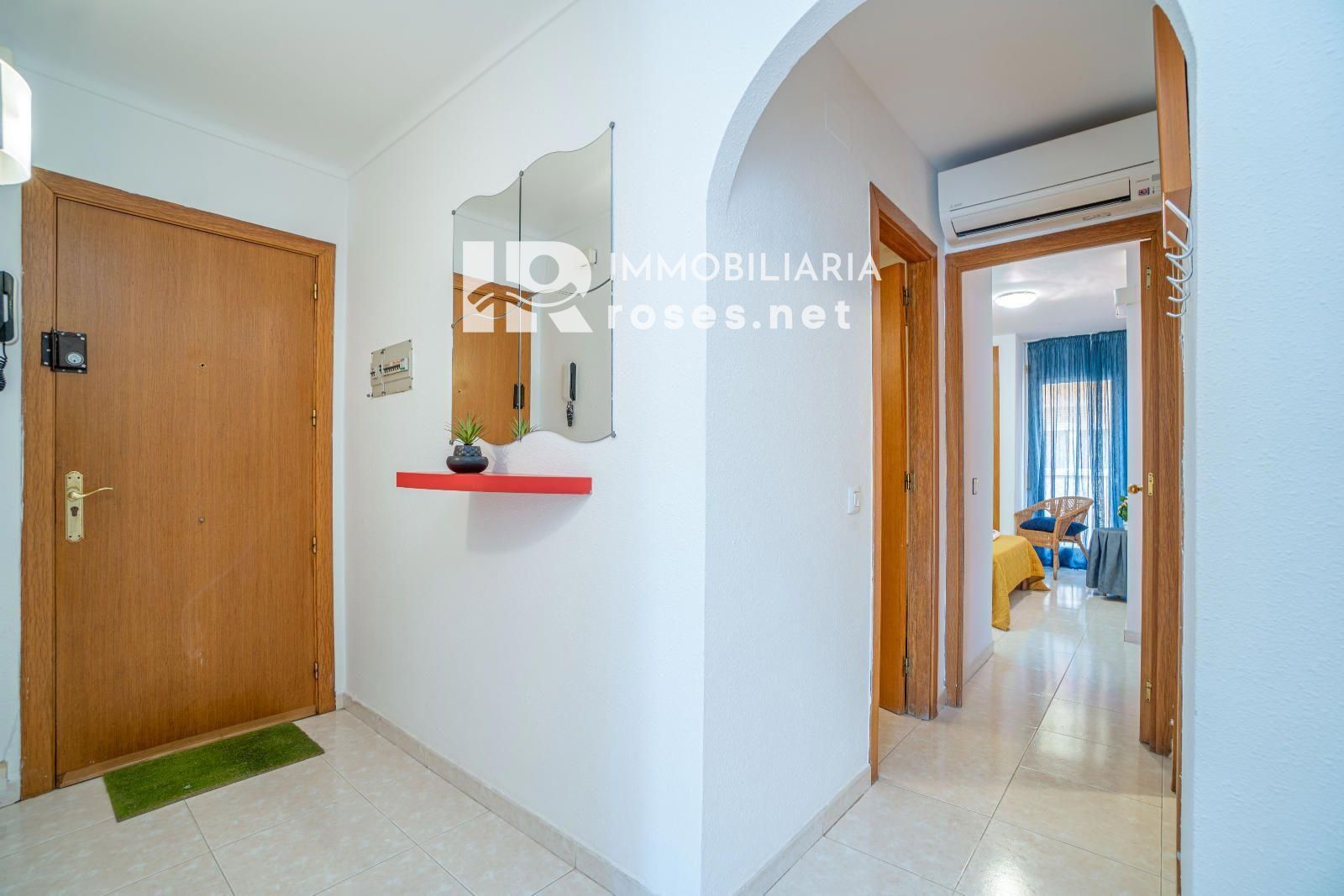 GRAN RESERVA Encantador apartamento a solo 50 metros de la playa, con piscinas, jardines comunitarios y licencia turística - Foto 16