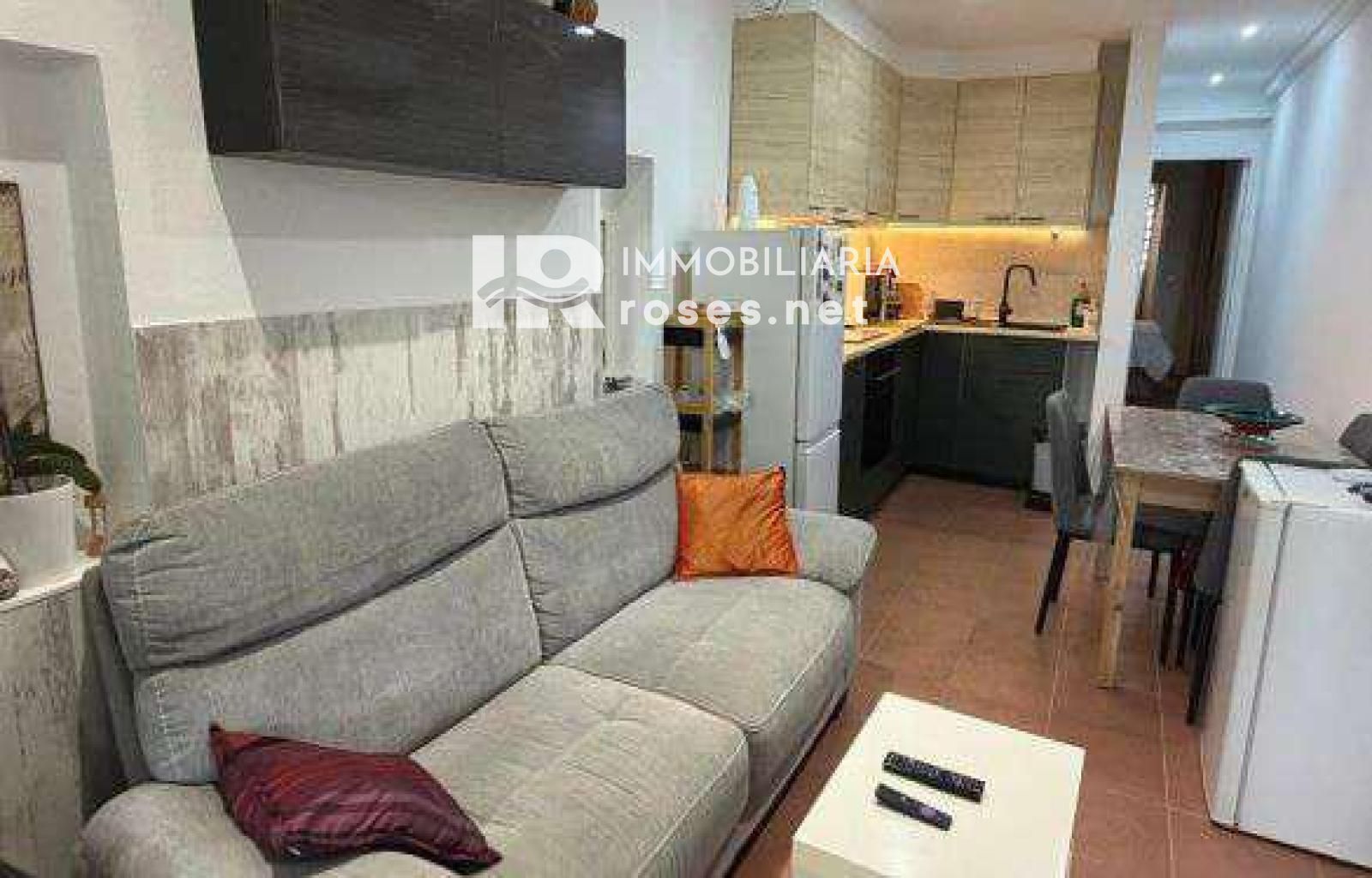 Planta baja de 2 habitaciones con terraza en complejo con piscina - Foto 7