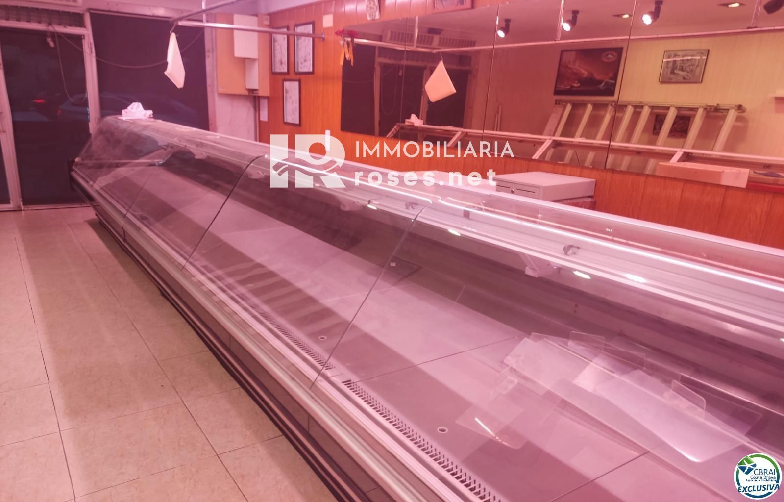 Locaux en vente Empuriabrava, Girona. Ref: 3973. Immo roses.net
