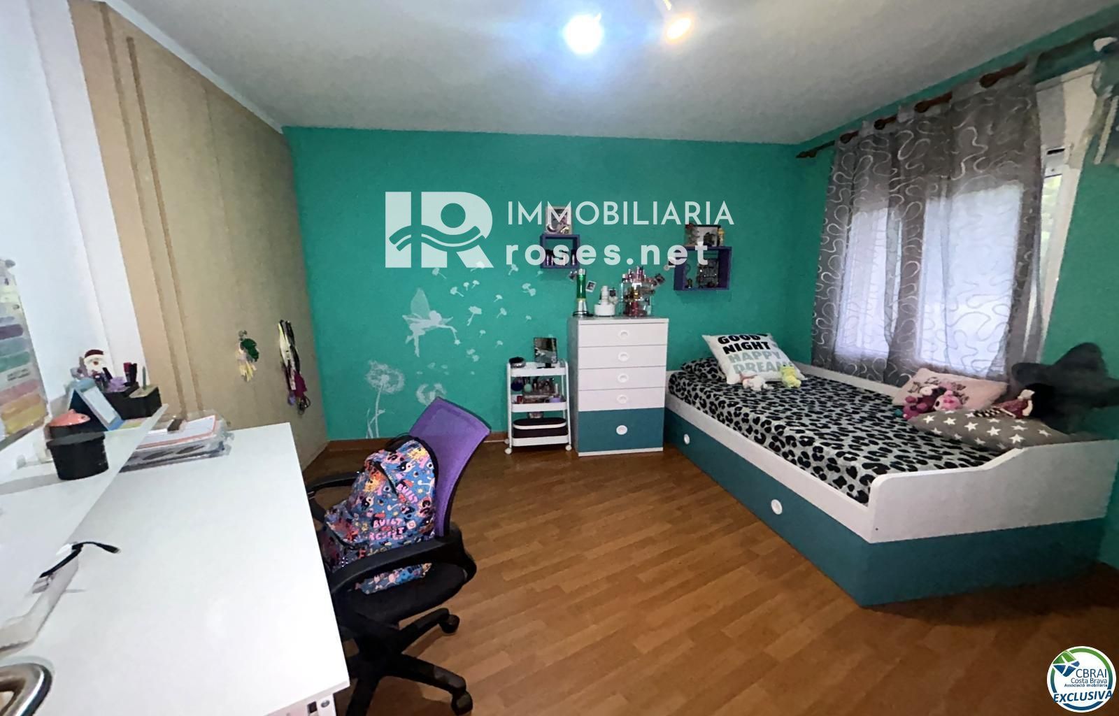 Piso reformado en el centro de Llançà, listo para entrar a vivir - Foto 12