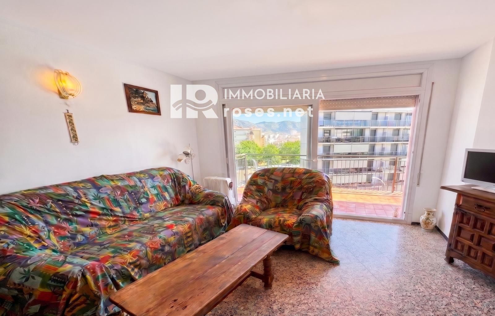 Apartamento luminoso con terraza — Última planta, Santa Margarita, Roses - Foto 9