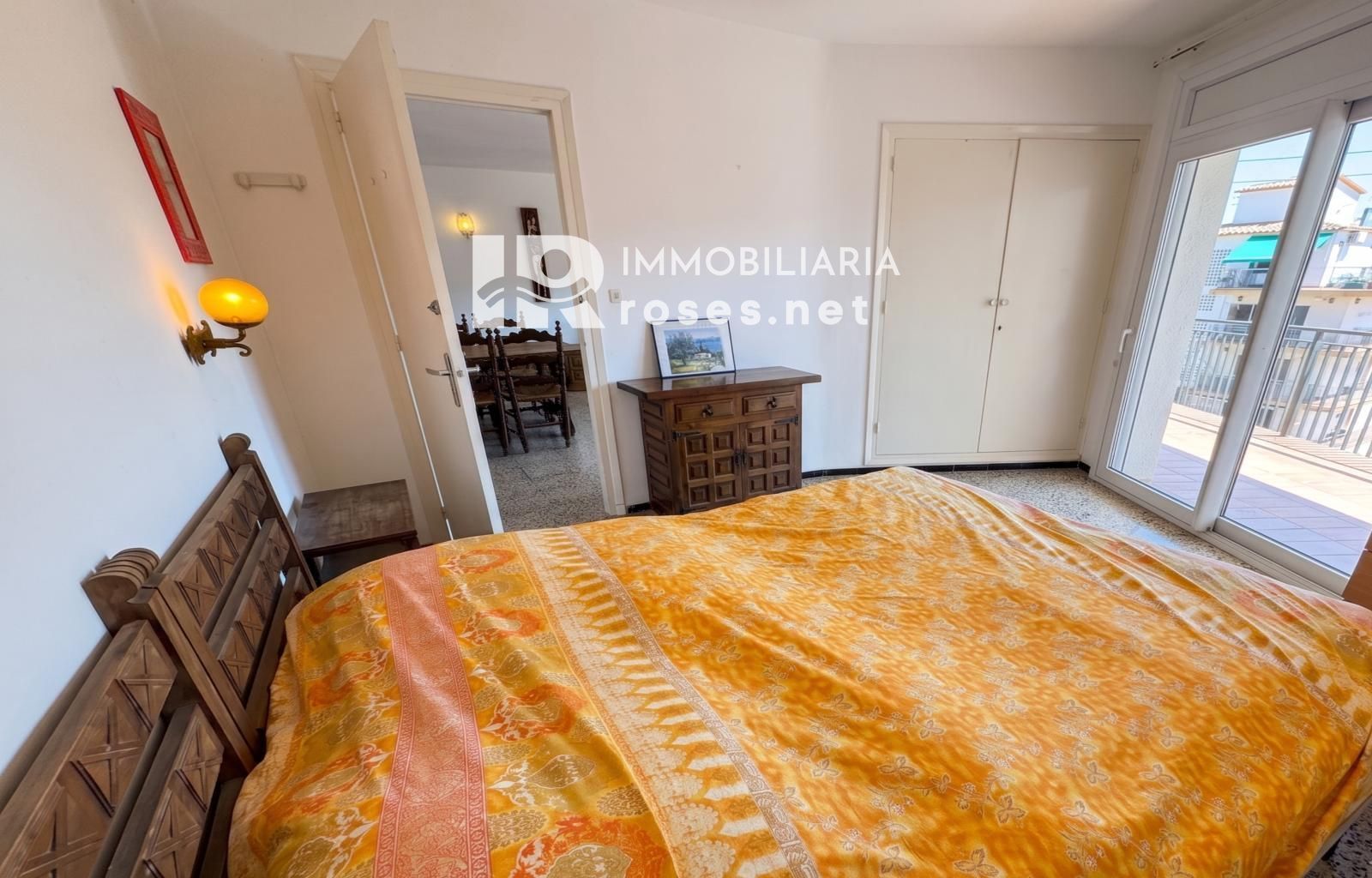Apartamento luminoso con terraza — Última planta, Santa Margarita, Roses - Foto 13