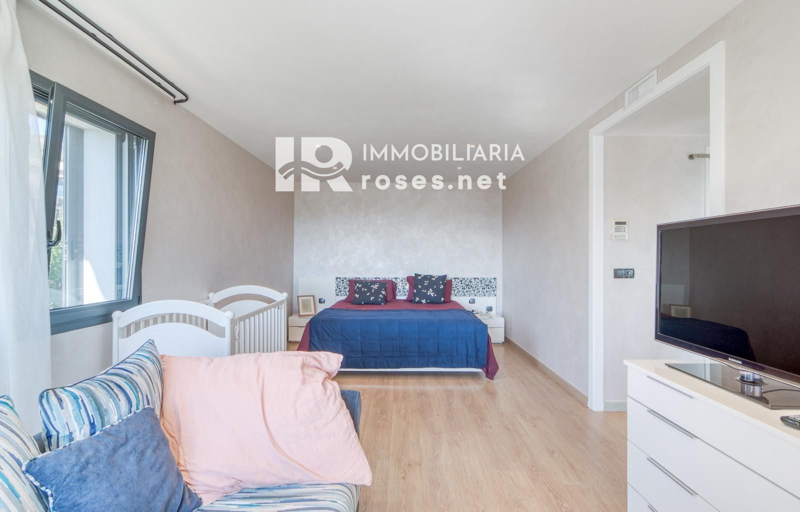 Villa de diseño con piscina y espectaculares vistas a la bahía de Roses – Palau-Saverdera - Foto 6