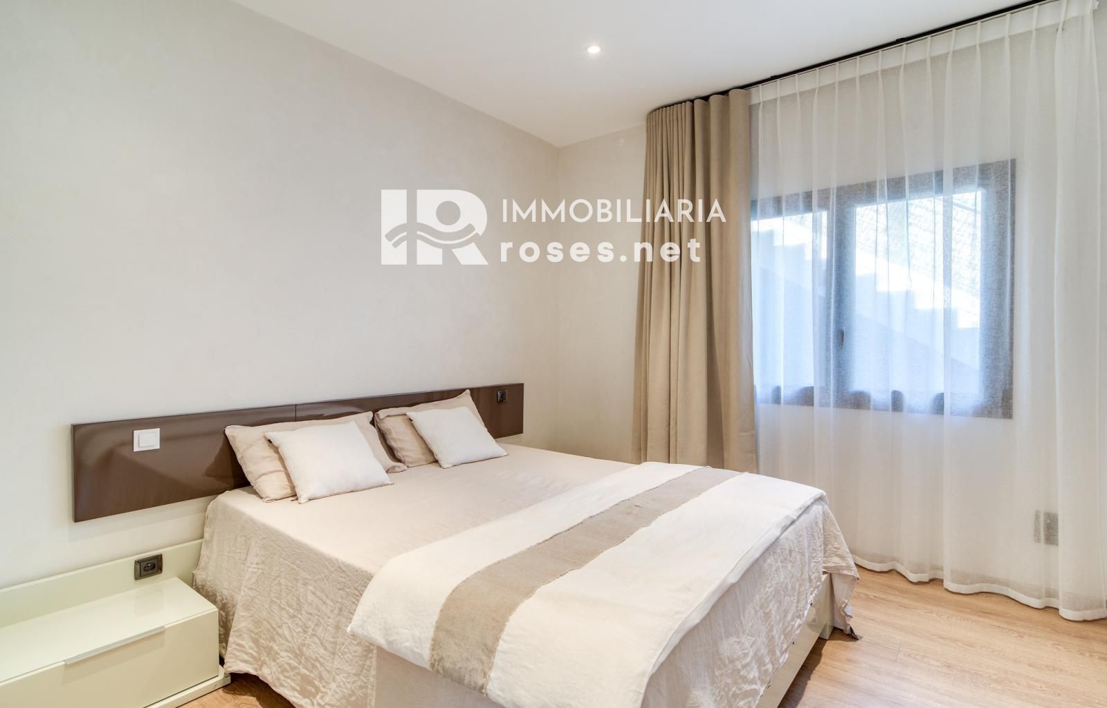 Villa de diseño con piscina y espectaculares vistas a la bahía de Roses – Palau-Saverdera - Foto 21