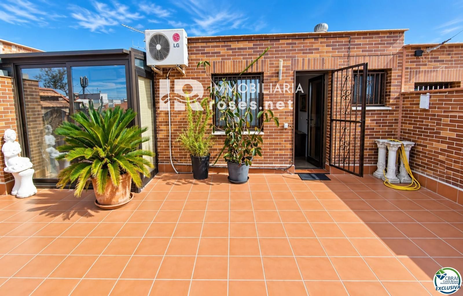 Ático Dúplex de 3 Habitaciones con amplias Terrazas, piscina y Parking - Foto 19