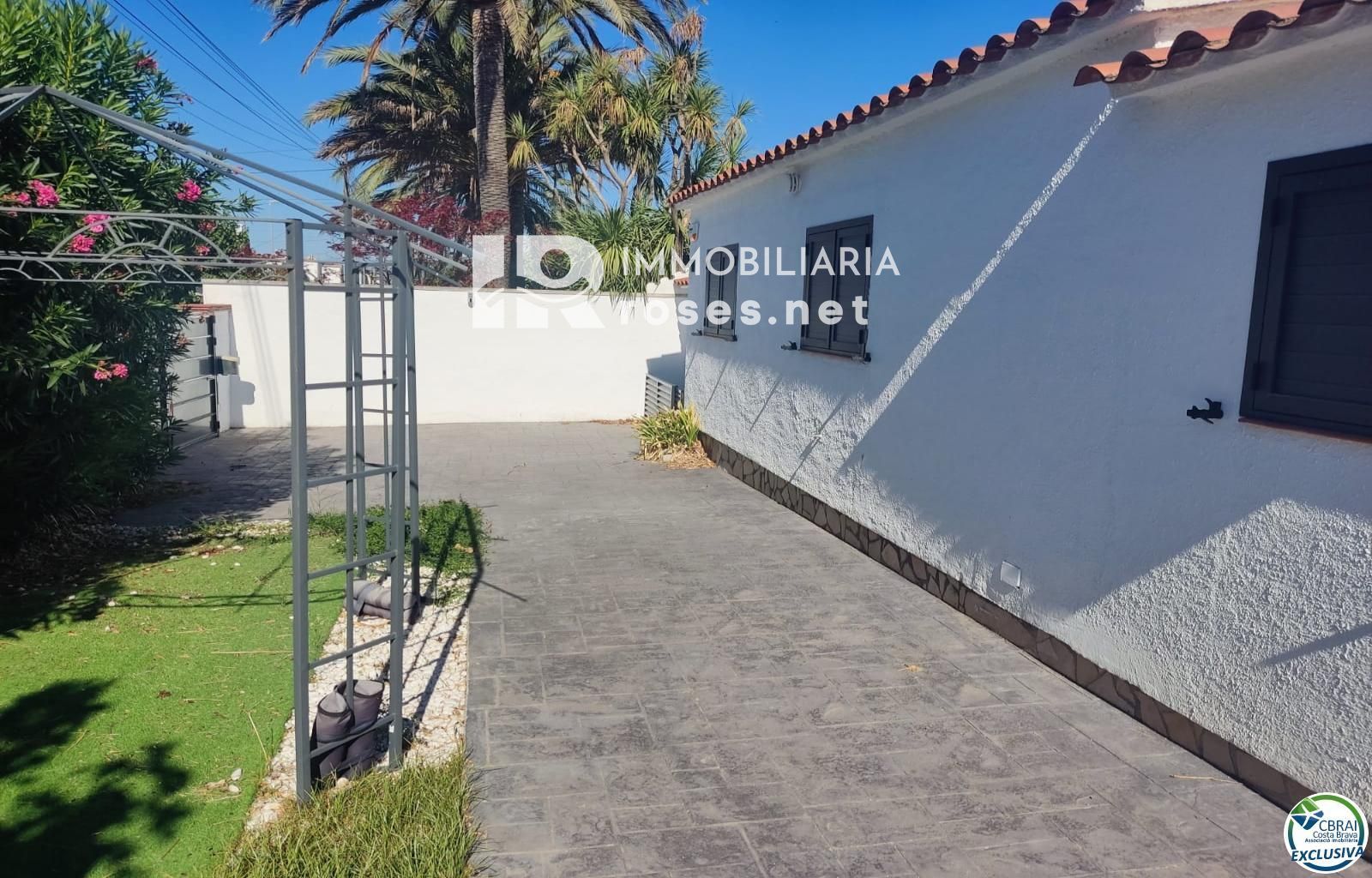 Bonita casa con piscina y apartamento para invitados y piscina. - Foto 3