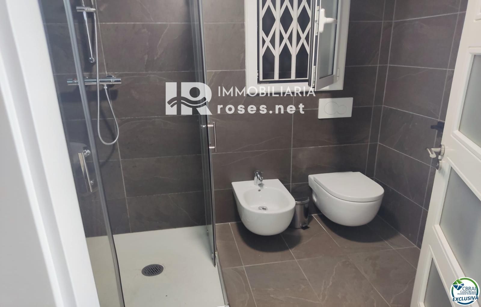 Bonita casa con piscina y apartamento para invitados y piscina. - Foto 12