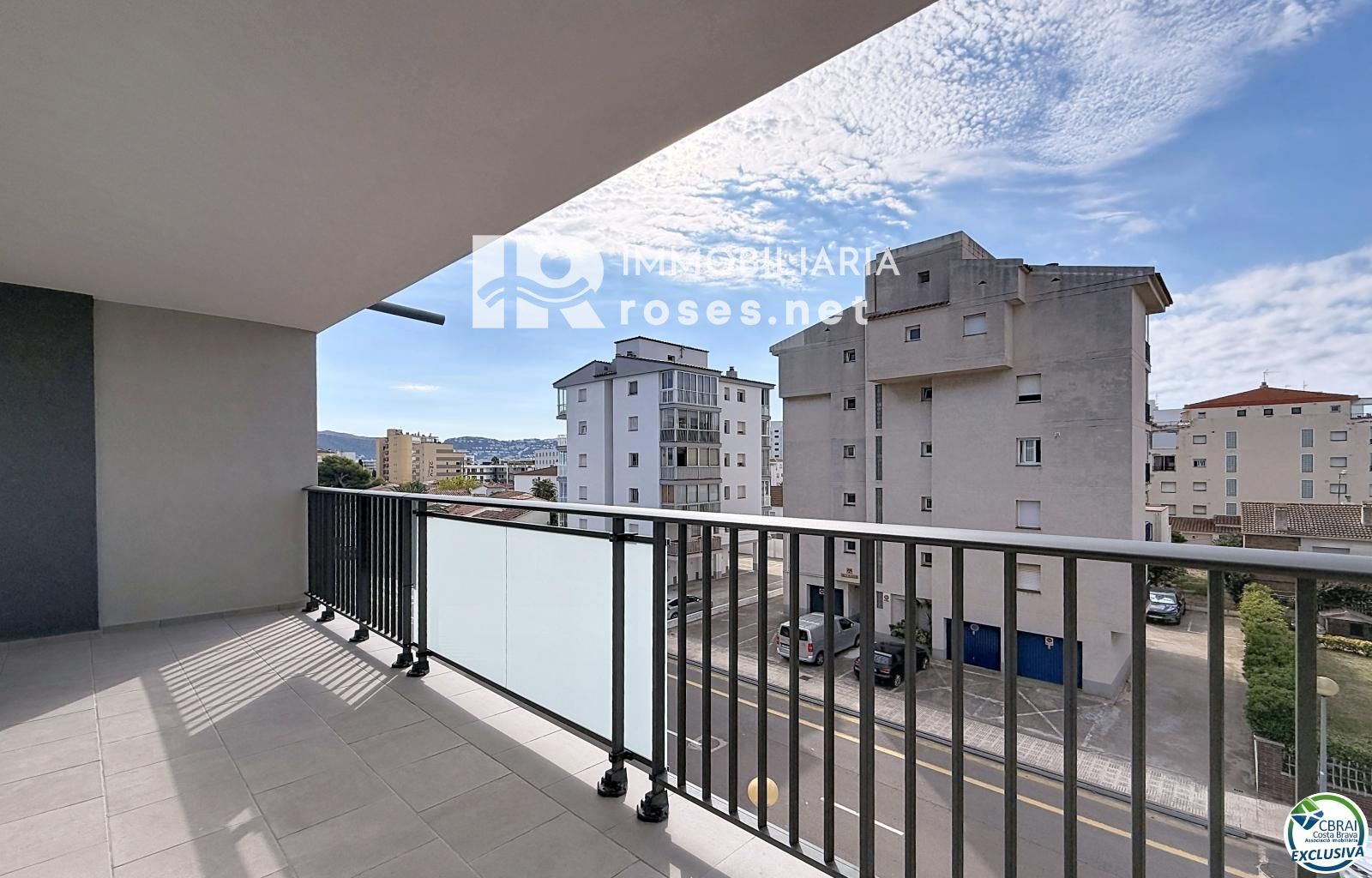 Apartamento 2 dormitorios renovado con terraza en Santa Margarida, Rosas - Foto 6