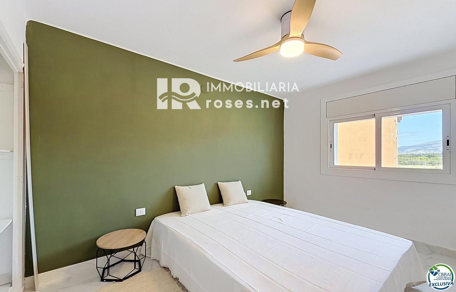 Apartamento 2 dormitorios renovado con terraza en Santa Margarida, Rosas - Foto 16