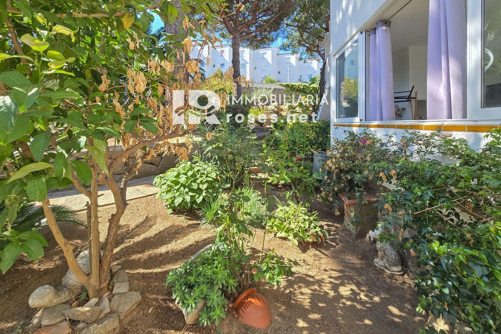 Descubre un lugar donde desconectar, disfrutar de la naturaleza y vivir Roses con calma. - Foto 25