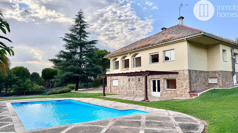 Chalet Independiente en alquiler Boadilla Del Monte, Madrid. Ref: 1287. Inmob Homes