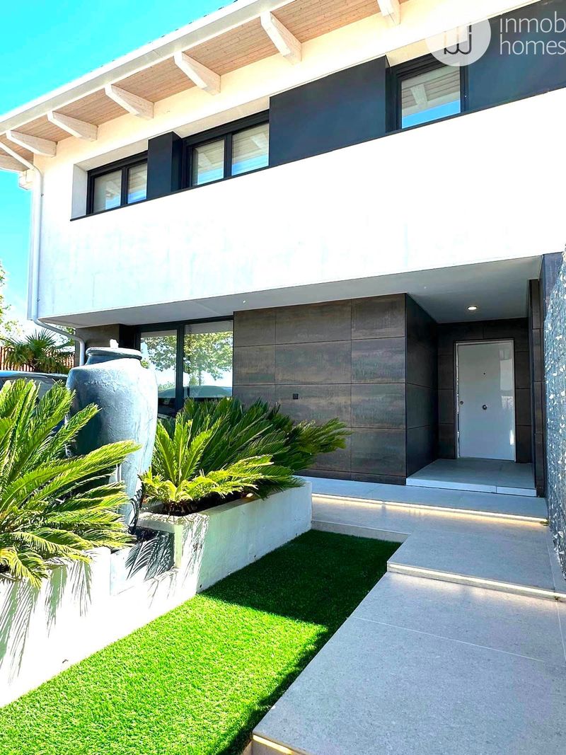 Semi detached villa for sale Boadilla Del Monte, Madrid. Ref: 1298. Inmob Homes