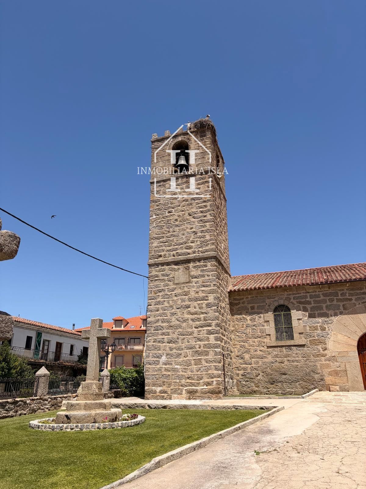 pisos en navaluenga ·  69900€
