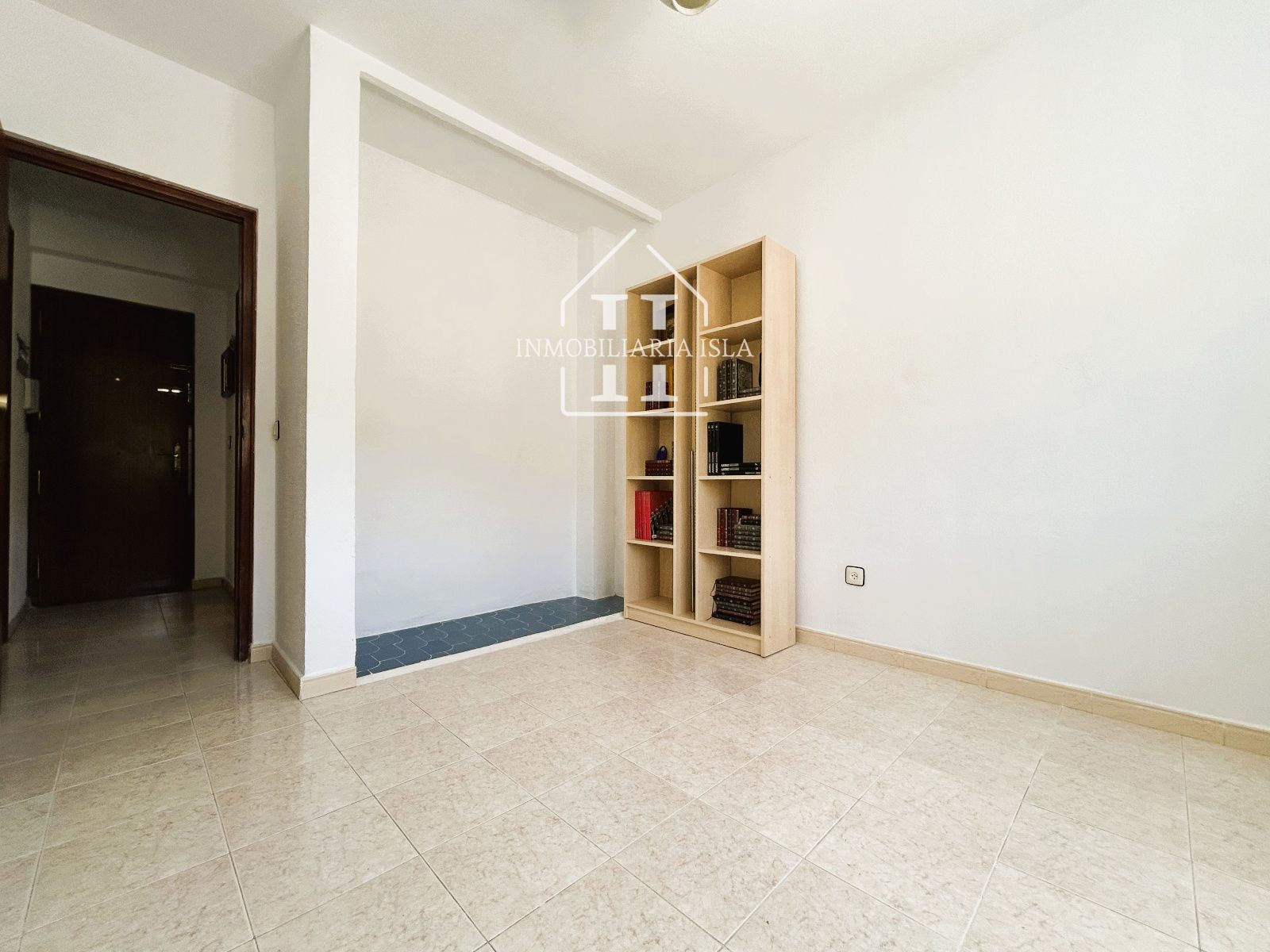 pisos en navaluenga ·  69900€