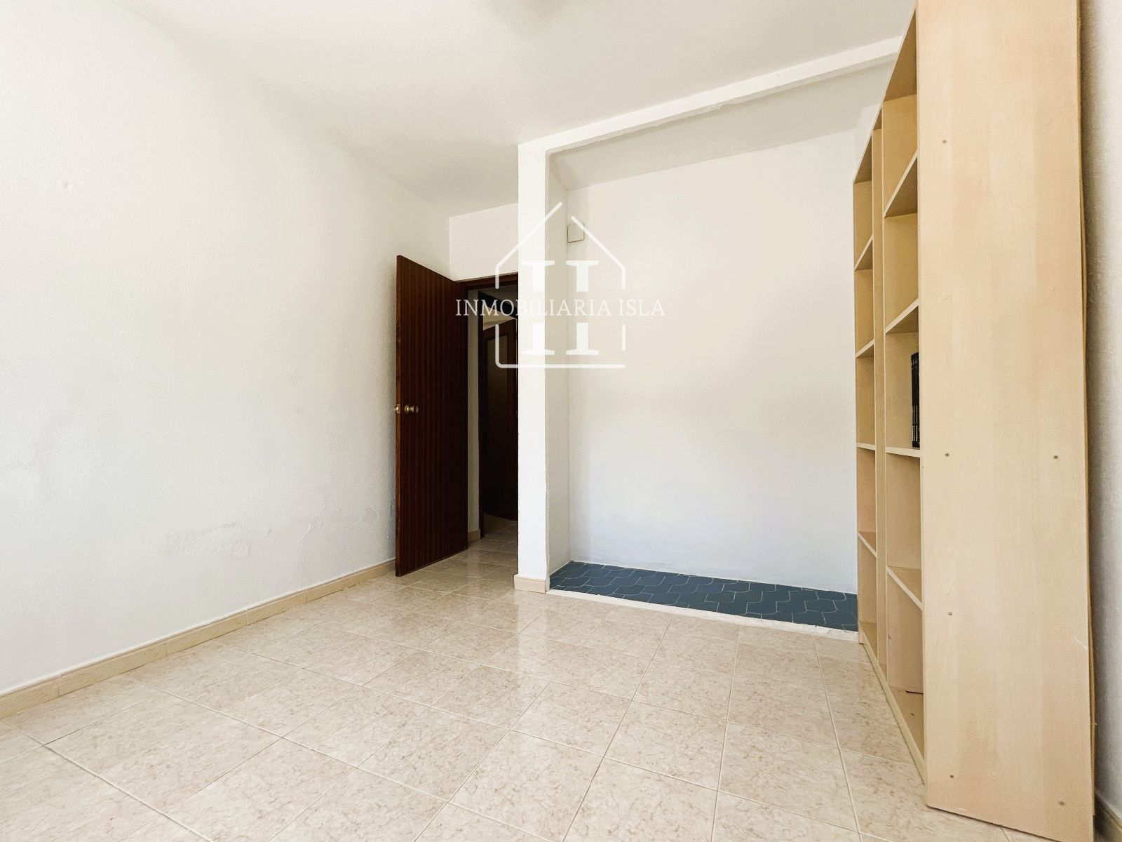 pisos en navaluenga ·  69900€