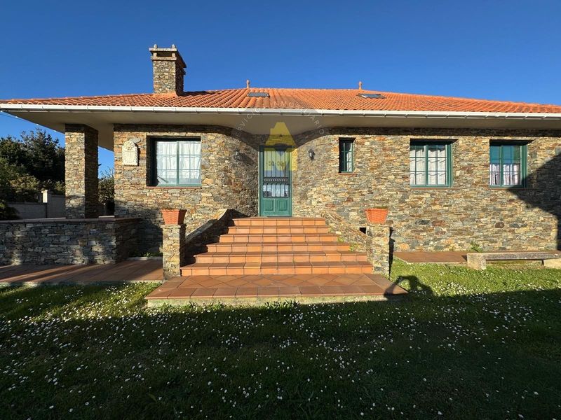 Chalet Independiente en venta Valdoviño, A Coruña. Ref: 10251. AM Inmobiliaria Galicia