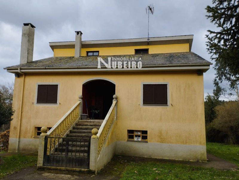 Chalet Independiente en venta Outeiro de Rei, Lugo. Ref: 1168. Inmobiliaria Nubeiro