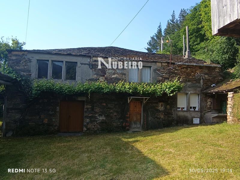 Casa en venta Ribeira de Piquín, Lugo. Ref: 1243. Inmobiliaria Nubeiro