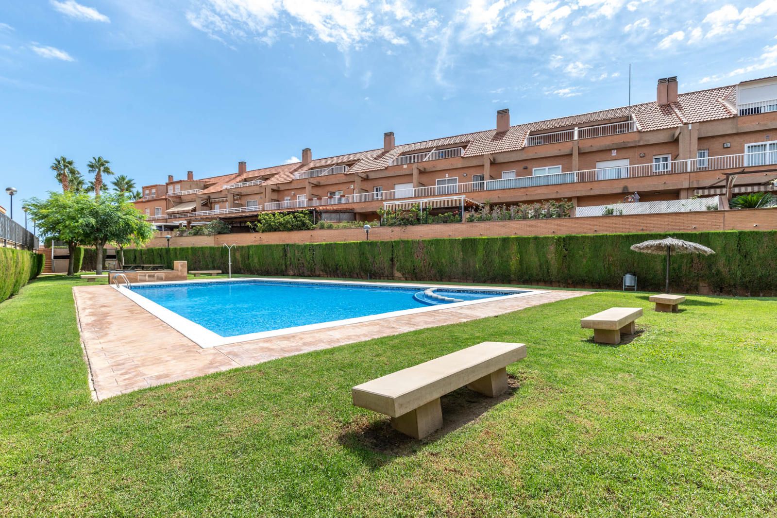 Adosado à vendre à C. Clara Campoamor