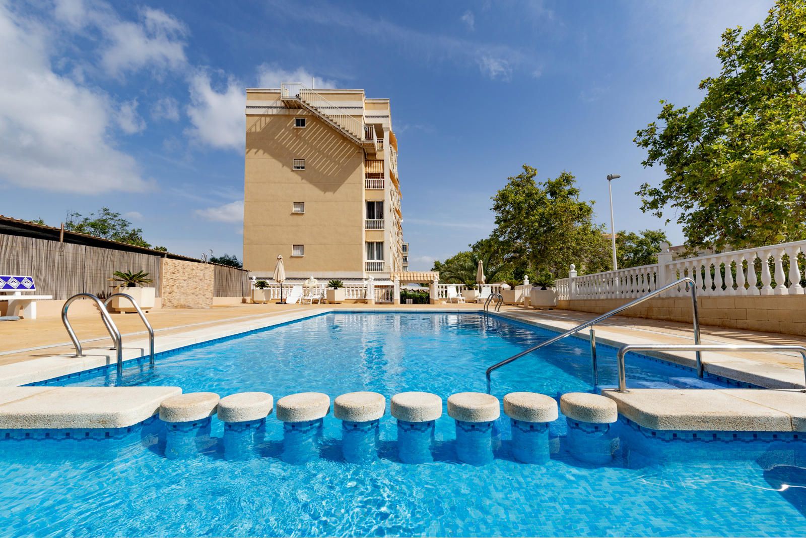 Piso zum Verkauf in Avenida Costa Blanca