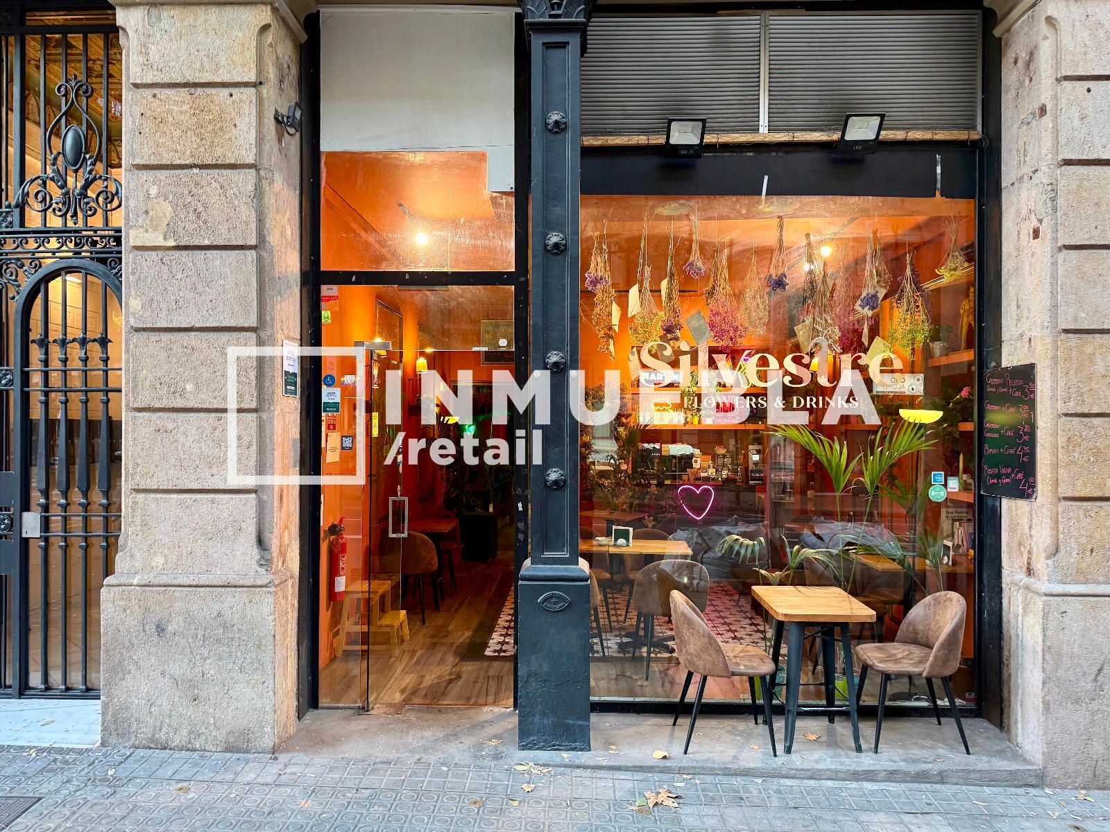 Local Comercial en traspaso Barcelona. Ref: 2305. Inmuebla Retail