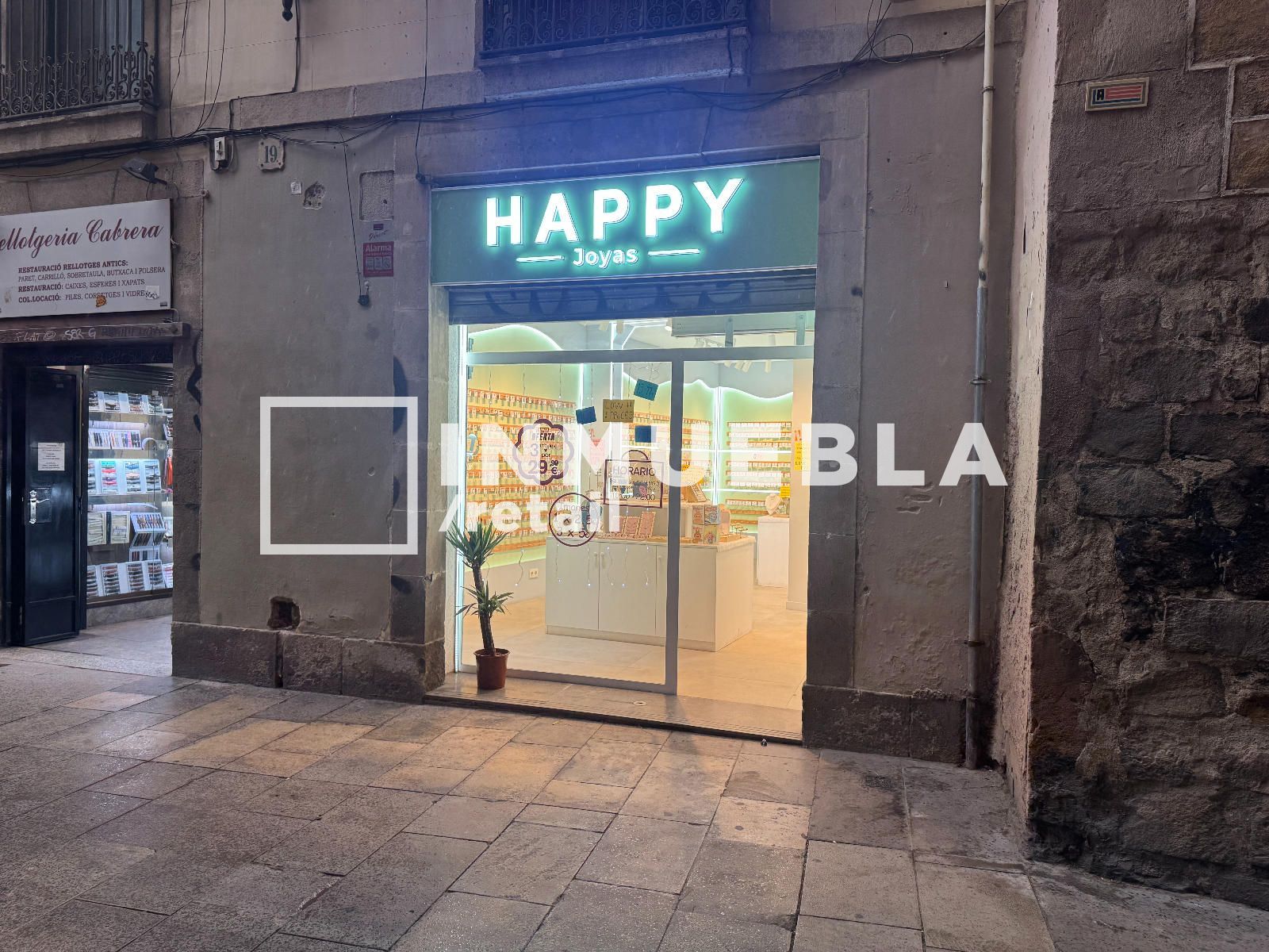 Local Comercial en venta Barcelona. Ref: 2368. Inmuebla Retail