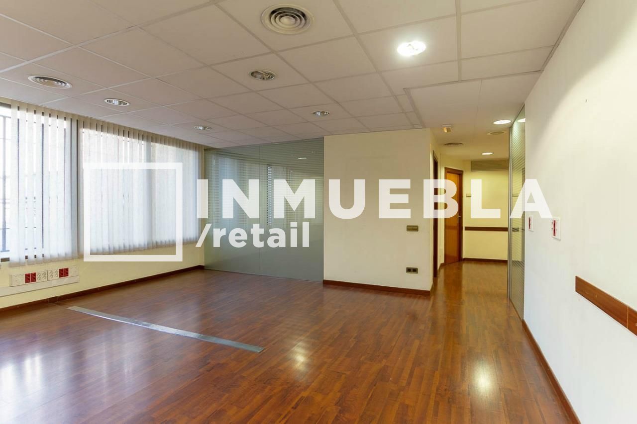 Office for rent Barcelona. Ref: 2382. Inmuebla Retail