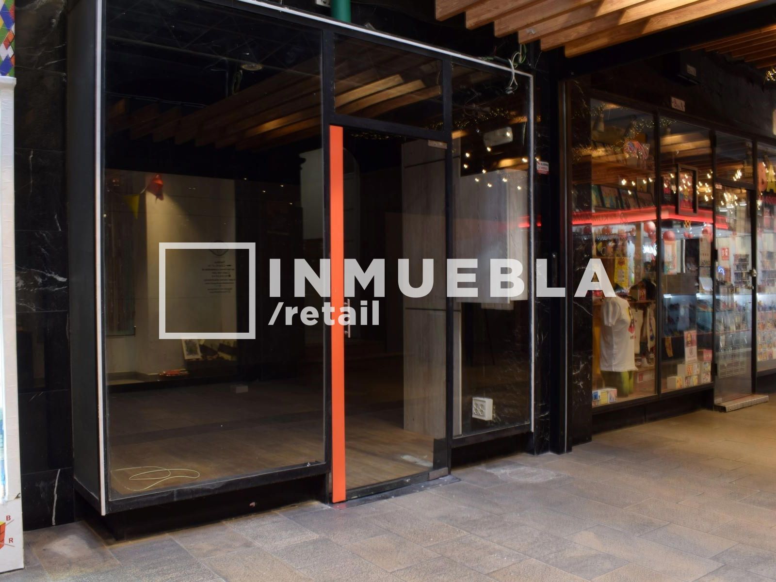 Comercial Premise for rent Barcelona. Ref: 2389. Inmuebla Retail