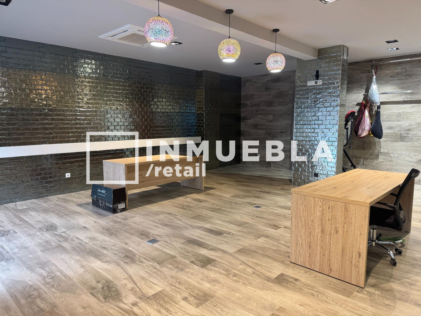 Local Comercial en alquiler Barcelona. Ref: 2398. Inmuebla Retail