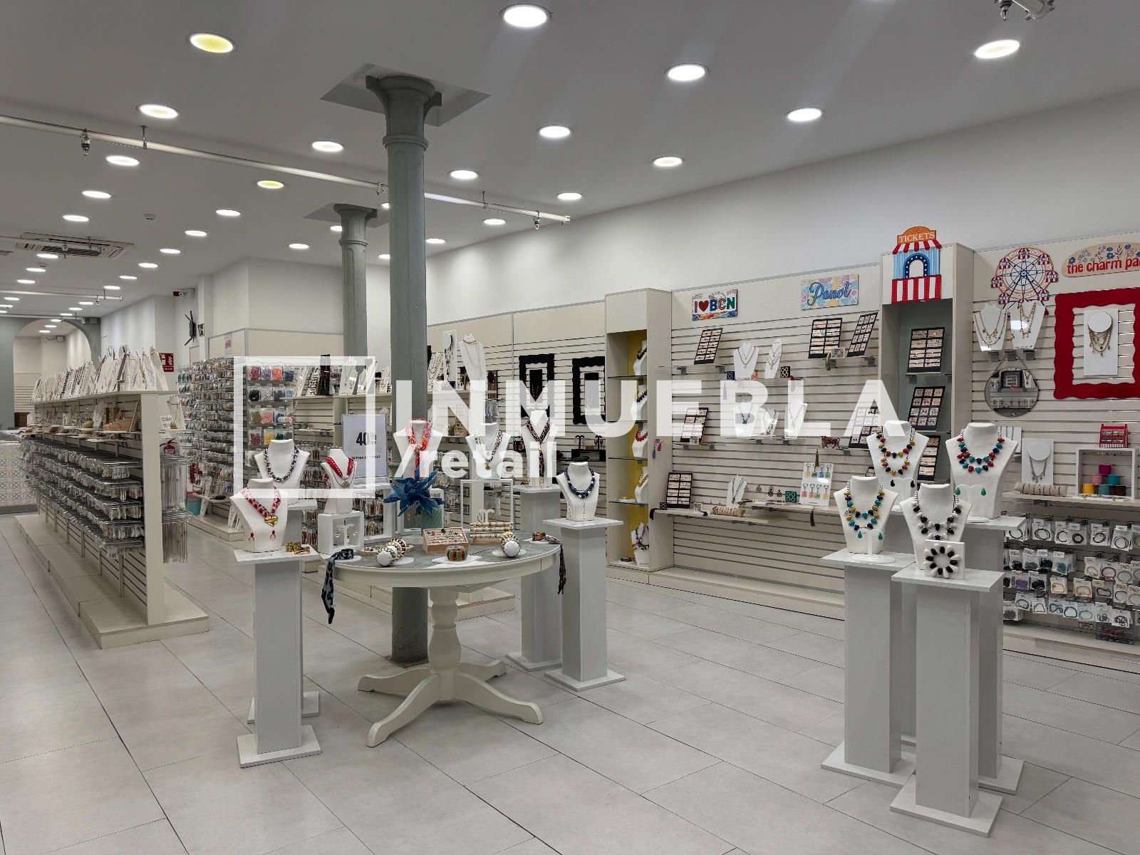 Local Comercial en traspaso Barcelona. Ref: 2399. Inmuebla Retail