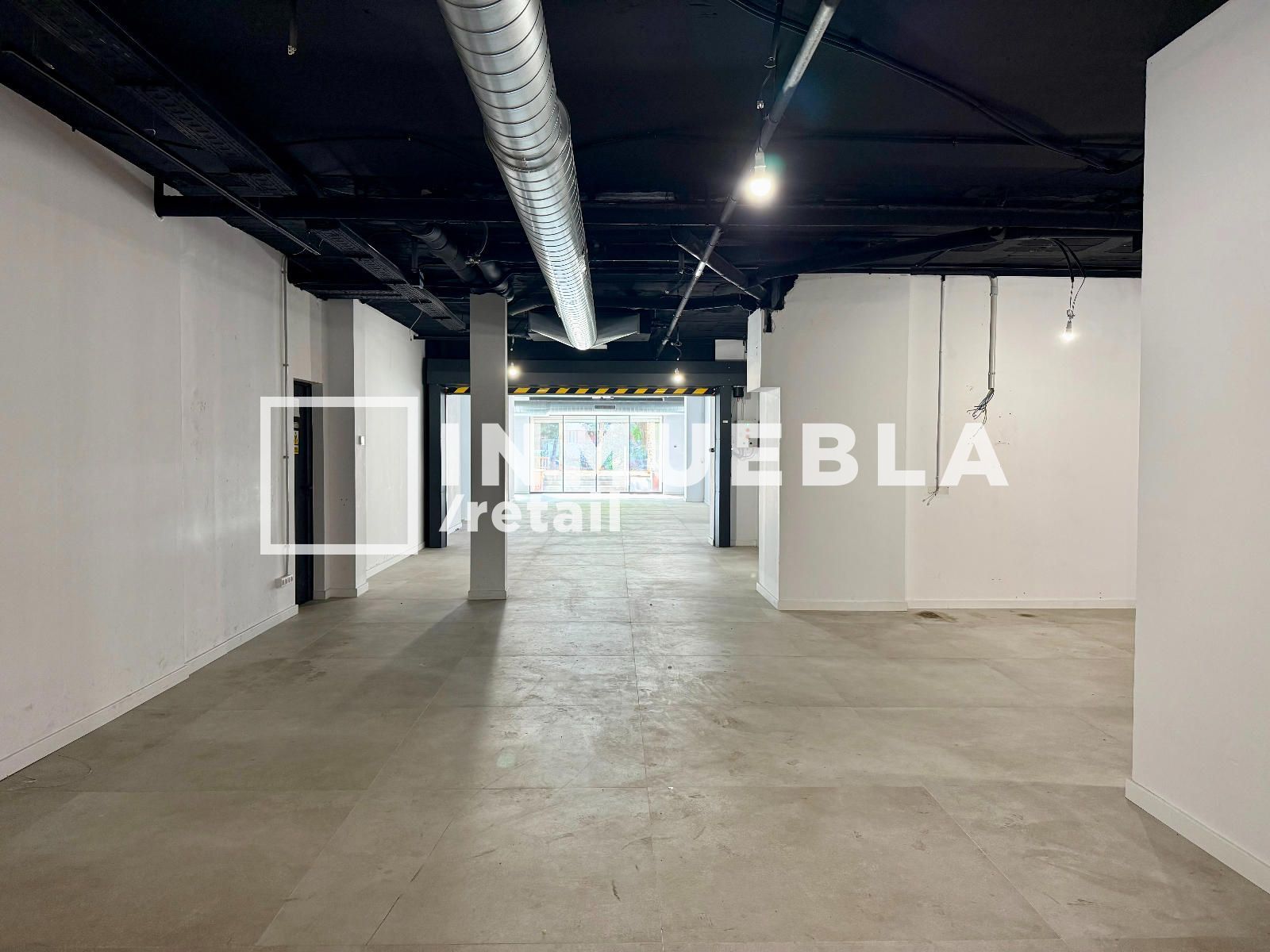 Comercial Premise for rent Barcelona. Ref: 2403. Inmuebla Retail