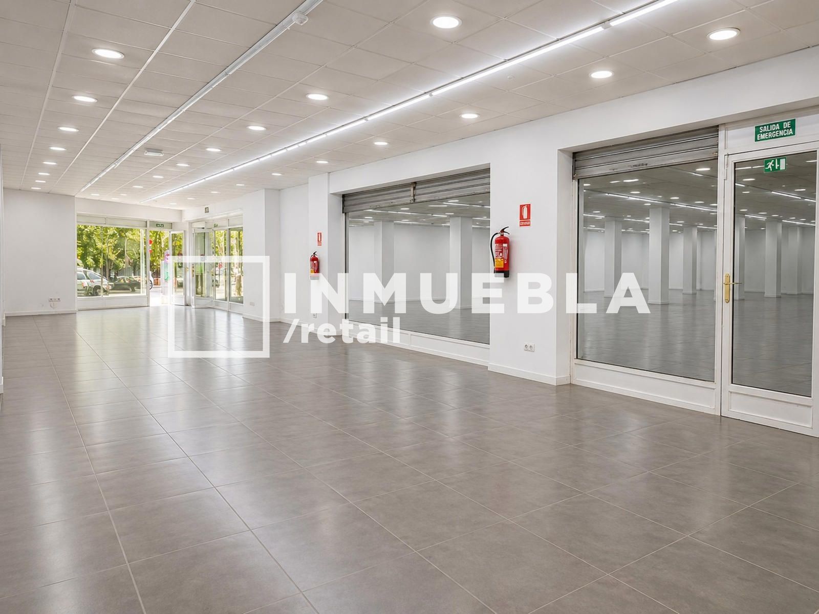 Comercial Premise for rent Barcelona. Ref: 2408. Inmuebla Retail