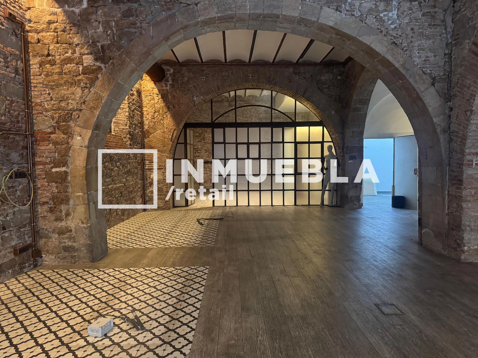 Local Comercial en alquiler Barcelona. Ref: 2430. Inmuebla Retail