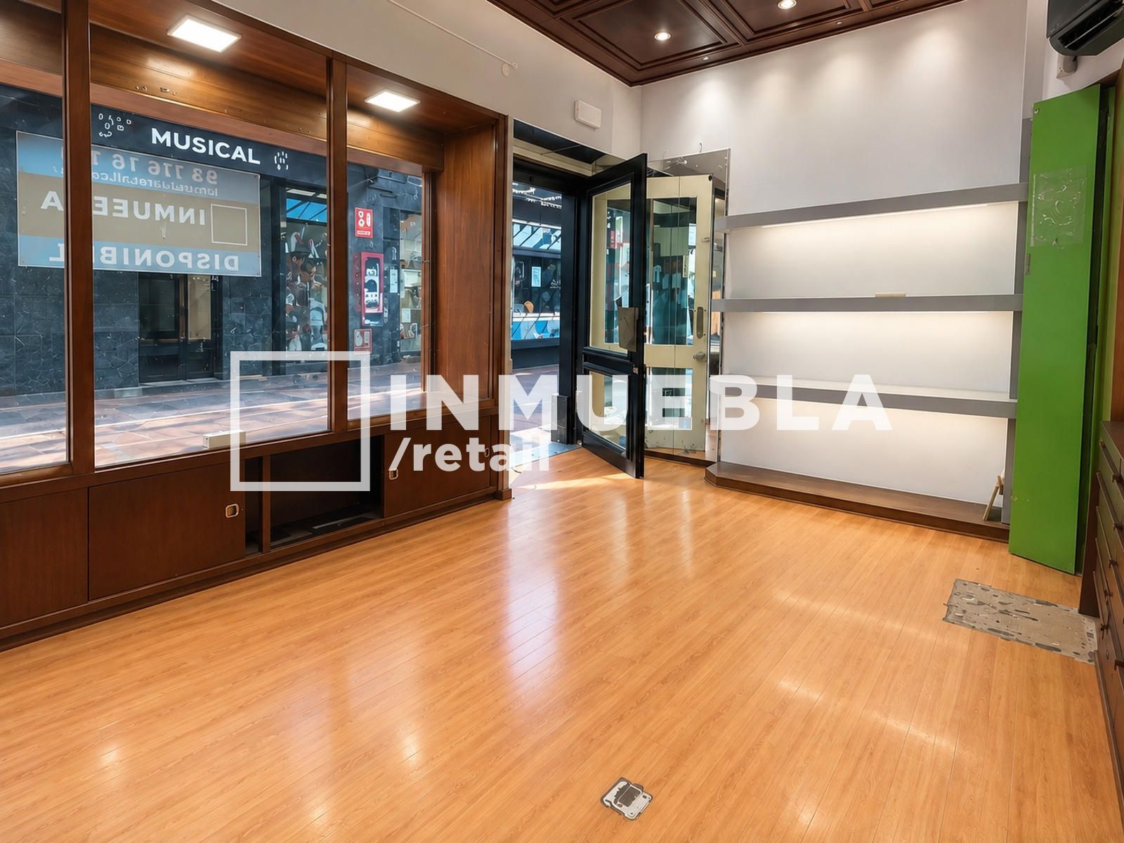 Local Comercial en alquiler Barcelona. Ref: 2438. Inmuebla Retail