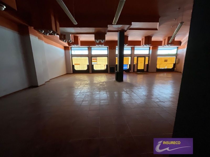 Local Comercial en venta y alquiler León. Ref: 1576. Insureco León