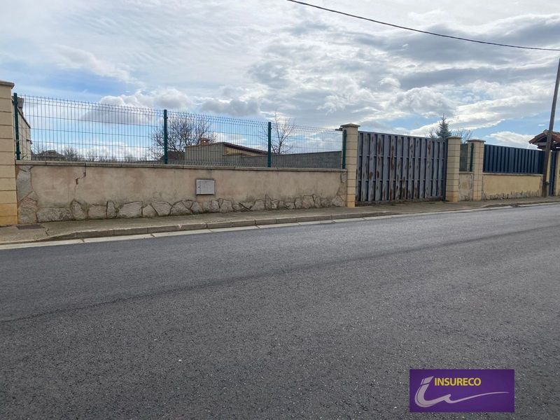 Parcela en venta Onzonilla, León. Ref: 1889. Insureco León