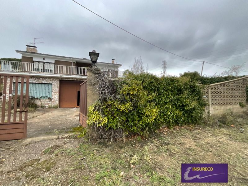 Casa en venta San Andrés del Rabanedo, León. Ref: 2108. Insureco León