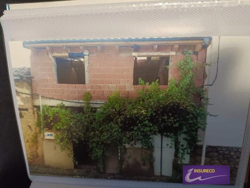 Casa en venta Santa Colomba De Curueño, León. Ref: 2123. Insureco León