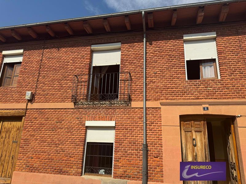 Casa en venta Villamañan, León. Ref: 2206. Insureco León