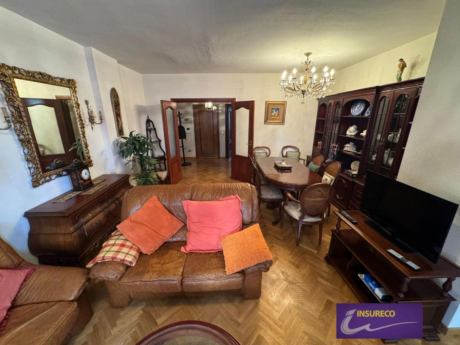 Flat for sale León. Ref: 2281. Insureco León