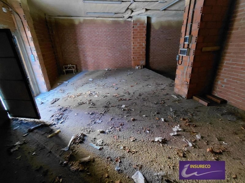 Local Comercial en venta León. Ref: 2328. Insureco León