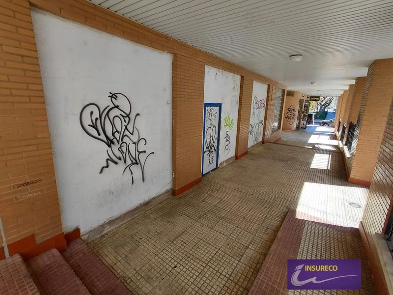Local Comercial en venta León. Ref: 2332. Insureco León
