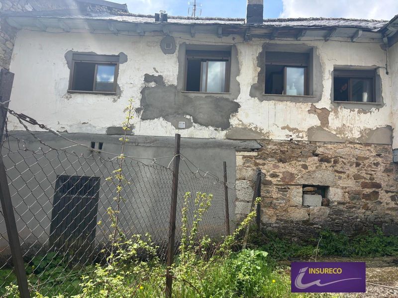Casa en venta Vega De Los Viejos, La, León. Ref: 2379. Insureco León