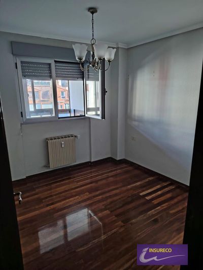 Ático en venta León. Ref: 2427. Insureco León