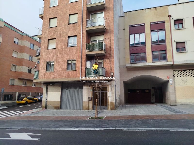 Garaje en venta Salamanca. Ref: 3184. Intra Legal Inmobiliaria