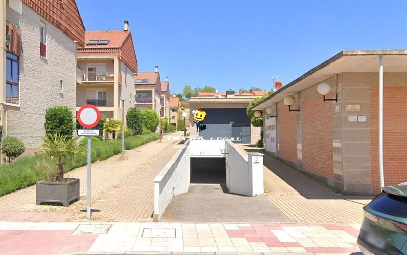 Garaje en venta Salamanca. Ref: 3201. Intra Legal Inmobiliaria