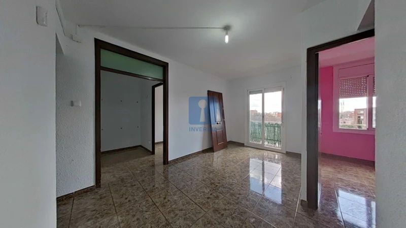 Piso en venta Sabadell, Barcelona. Ref: 5373. Inveriba