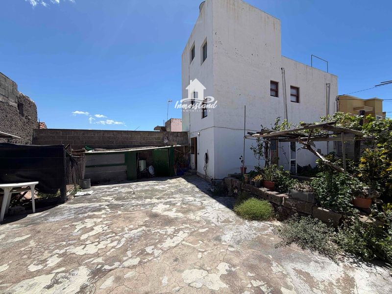 Casa en venta Guia De Isora, Santa Cruz Tenerife. Ref: 2593. Inmoisland 