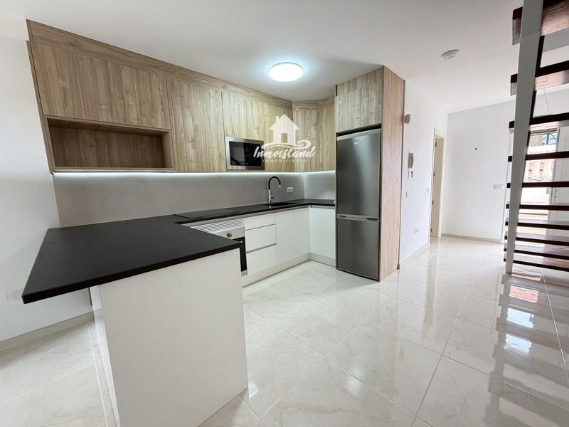 Townhouse for rent Arona, Santa Cruz Tenerife. Ref: 2621. Inmoisland 